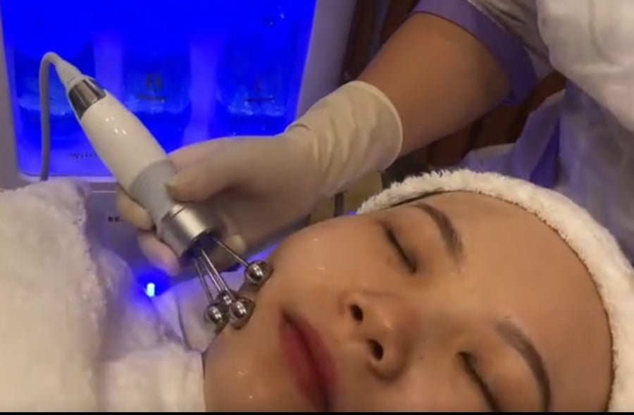 Hydra Microdermabrasion Facial Equipment for skin care - 9 in 1
